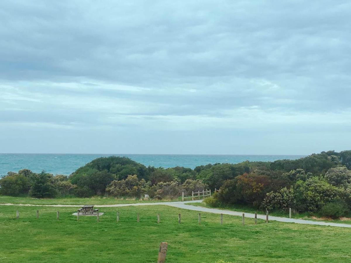 Odyssey Apollo Bay Hotel Exterior photo